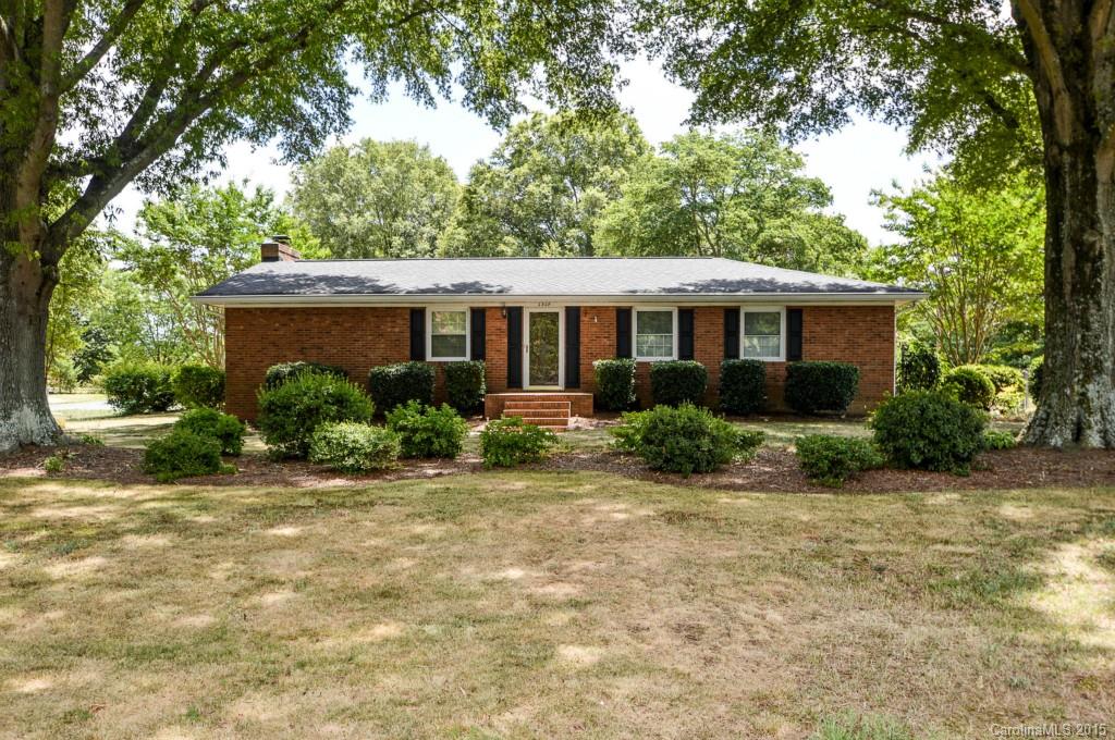 2309 Community Park Drive Matthews NC 28104