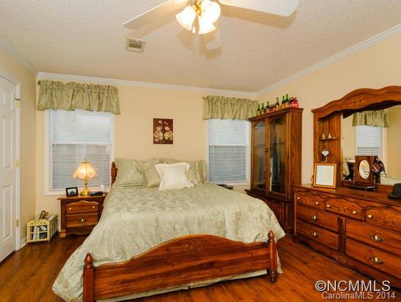 107 Robinson Cove Road Candler NC 28715