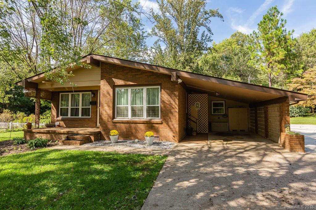 2 Sunset Lane Swannanoa NC 28778