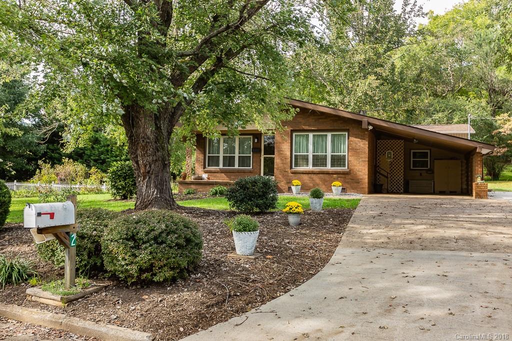 2 Sunset Lane Swannanoa NC 28778