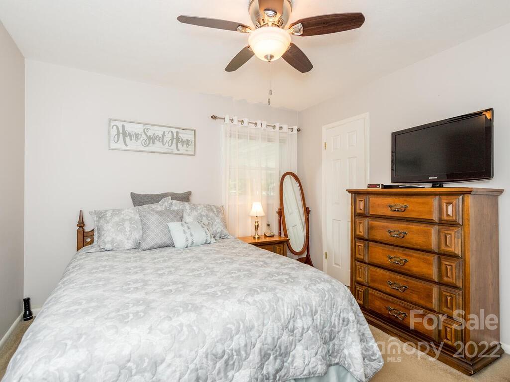 53 Grandview Road Asheville NC 28806