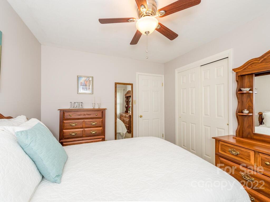 53 Grandview Road Asheville NC 28806