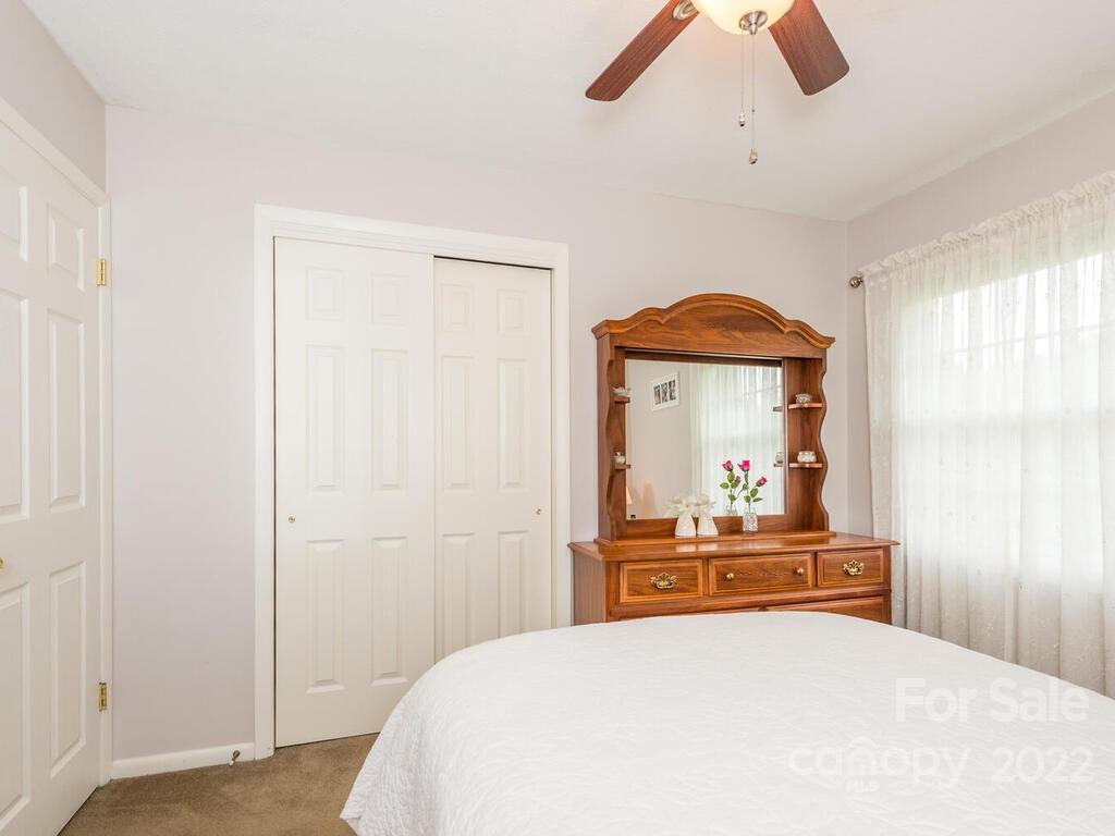 53 Grandview Road Asheville NC 28806