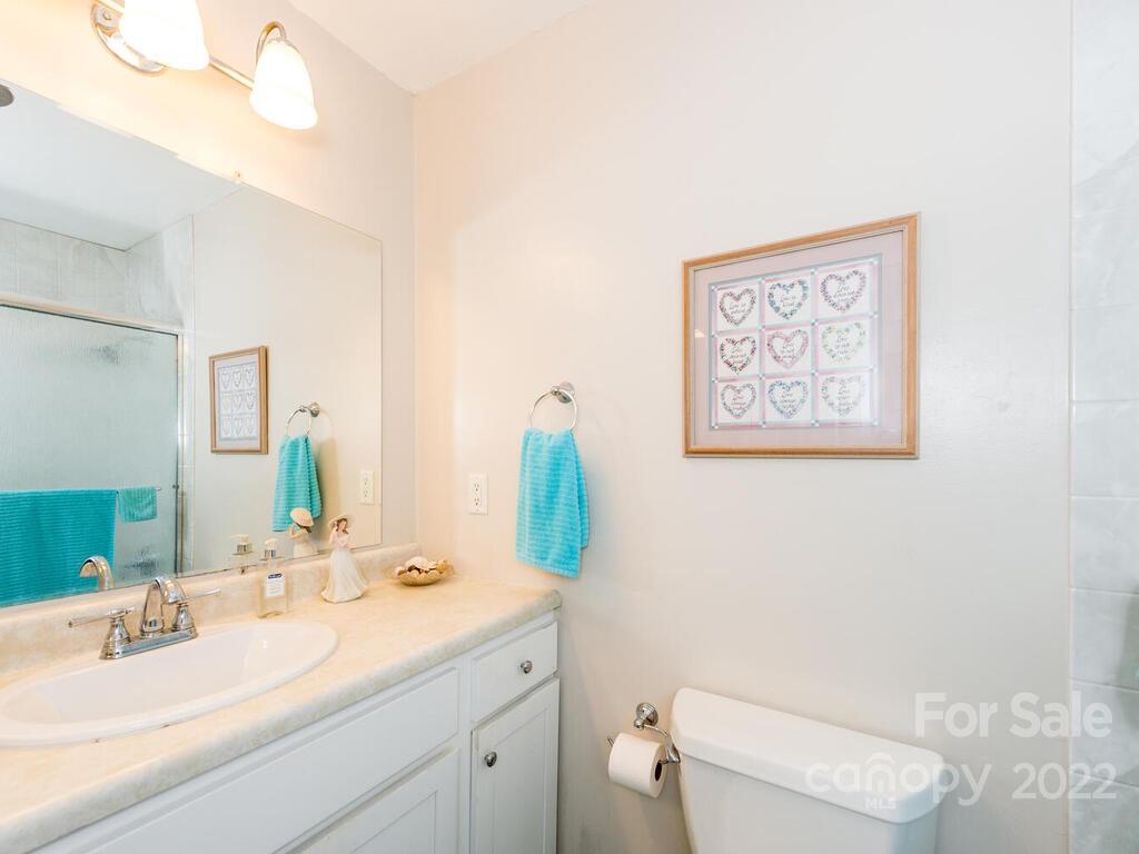 53 Grandview Road Asheville NC 28806
