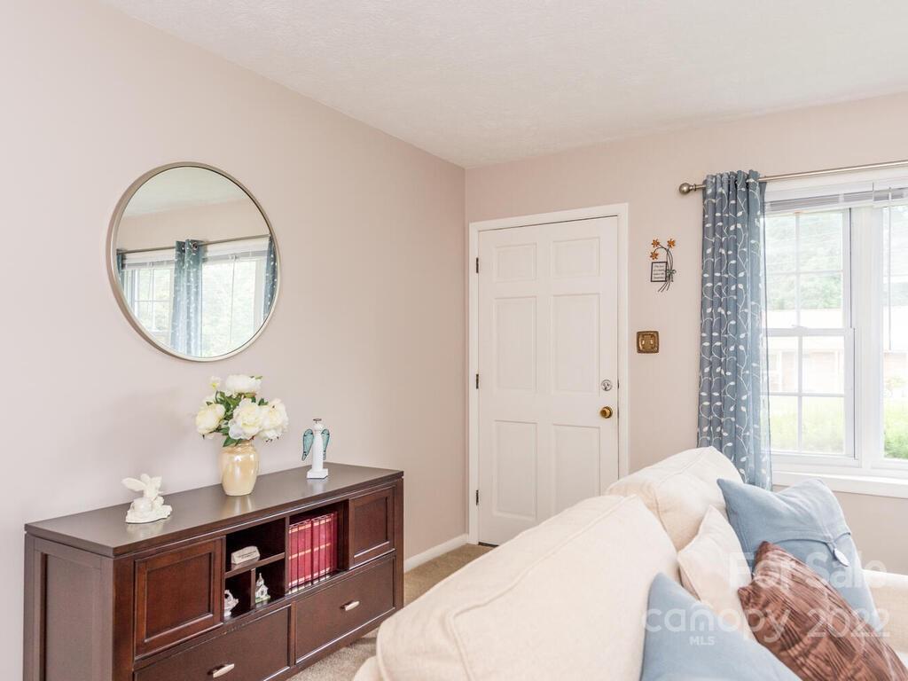 53 Grandview Road Asheville NC 28806