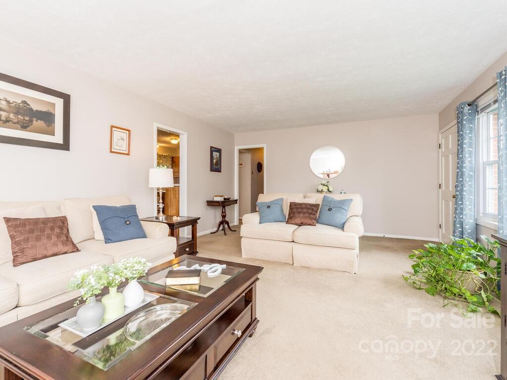 53 Grandview Road Asheville NC 28806