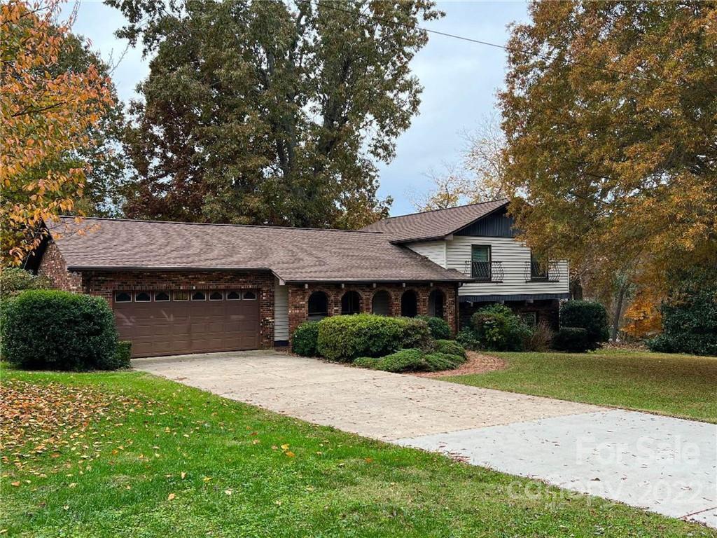3350 18th Avenue NE Hickory NC 28601