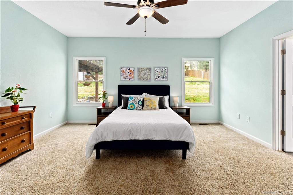 2072 Emmas Grove Road Fairview NC 28730