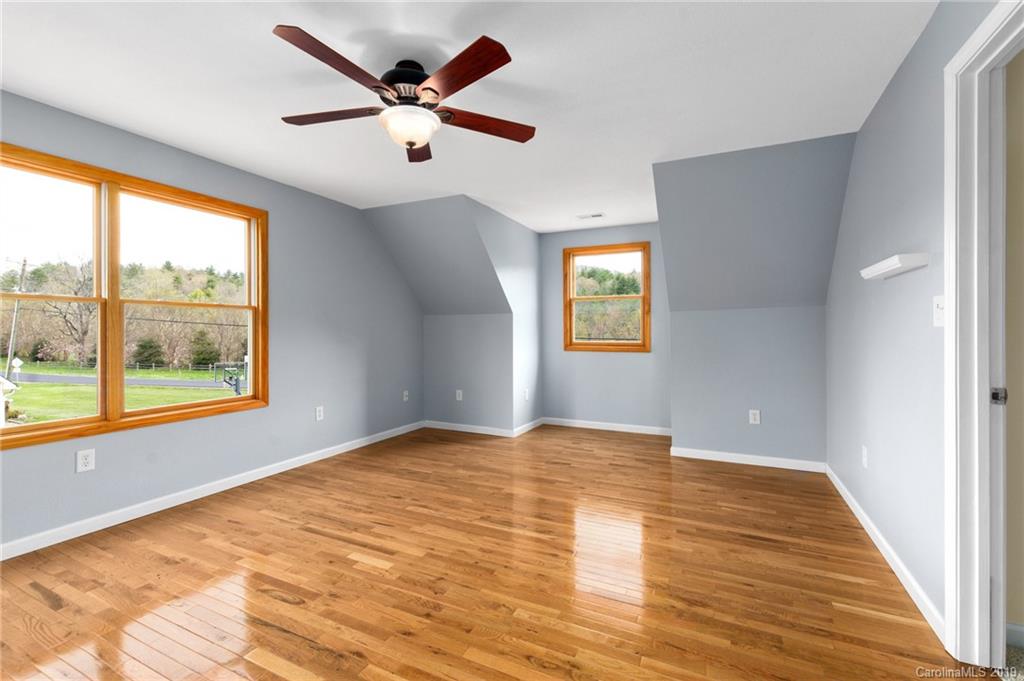 2072 Emmas Grove Road Fairview NC 28730