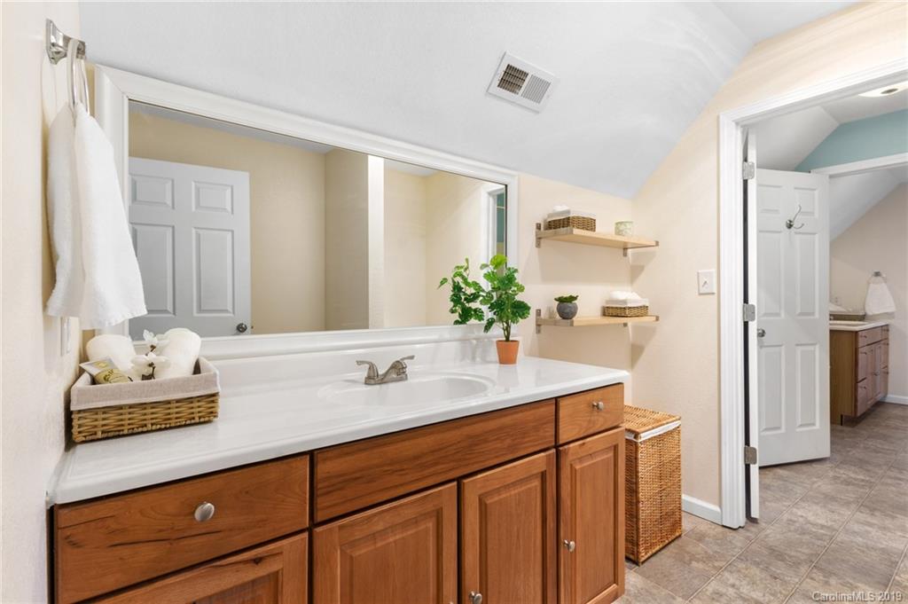 2072 Emmas Grove Road Fairview NC 28730