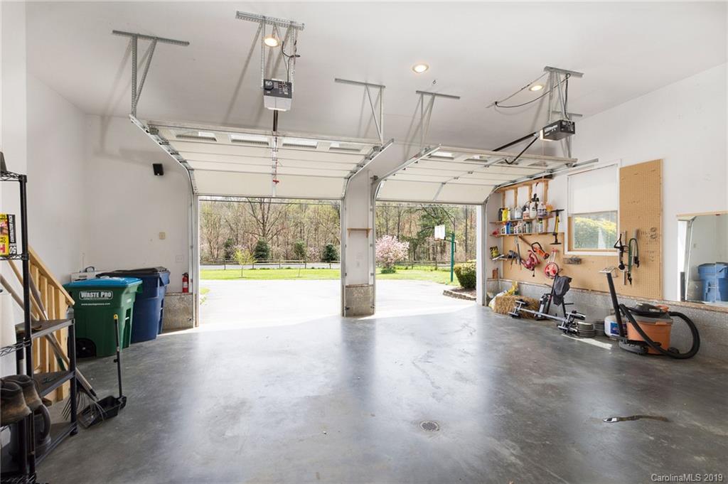 2072 Emmas Grove Road Fairview NC 28730