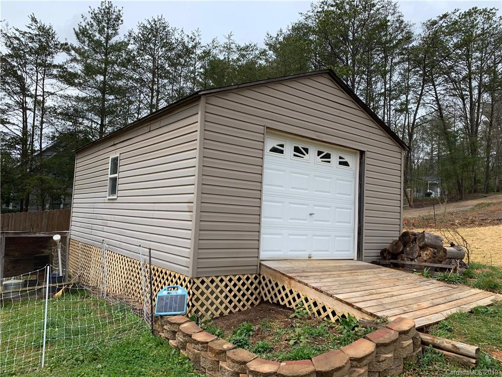 2072 Emmas Grove Road Fairview NC 28730