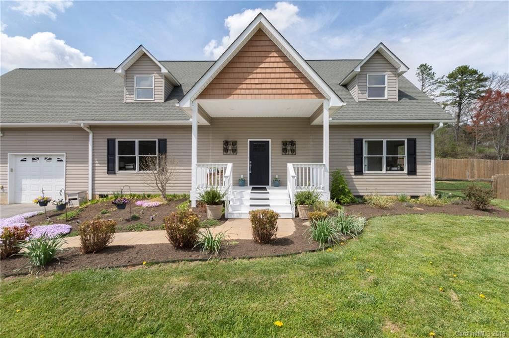 2072 Emmas Grove Road Fairview NC 28730