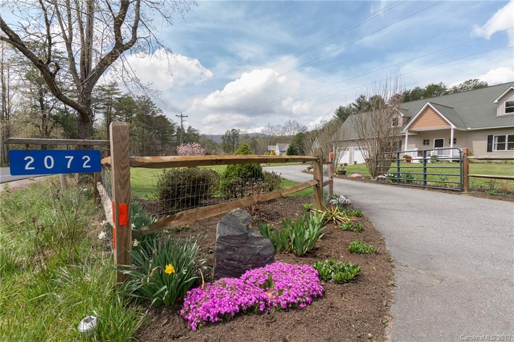 2072 Emmas Grove Road Fairview NC 28730