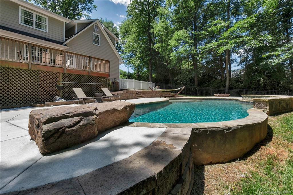 4215 Kuykendall Road Charlotte NC 28270