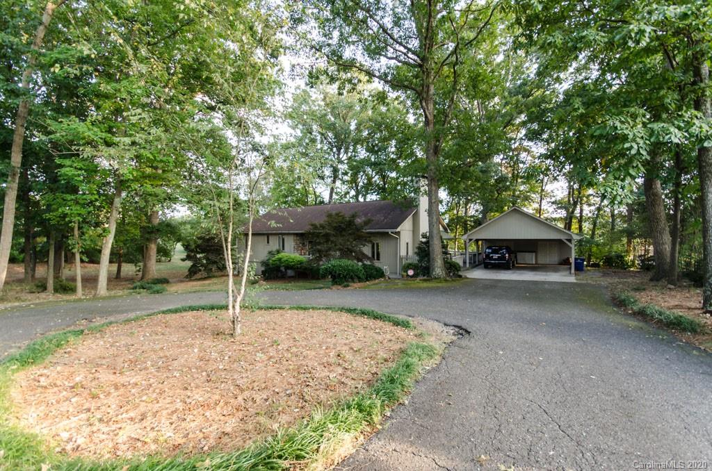 1708 Country Club Road Lincolnton NC 28092