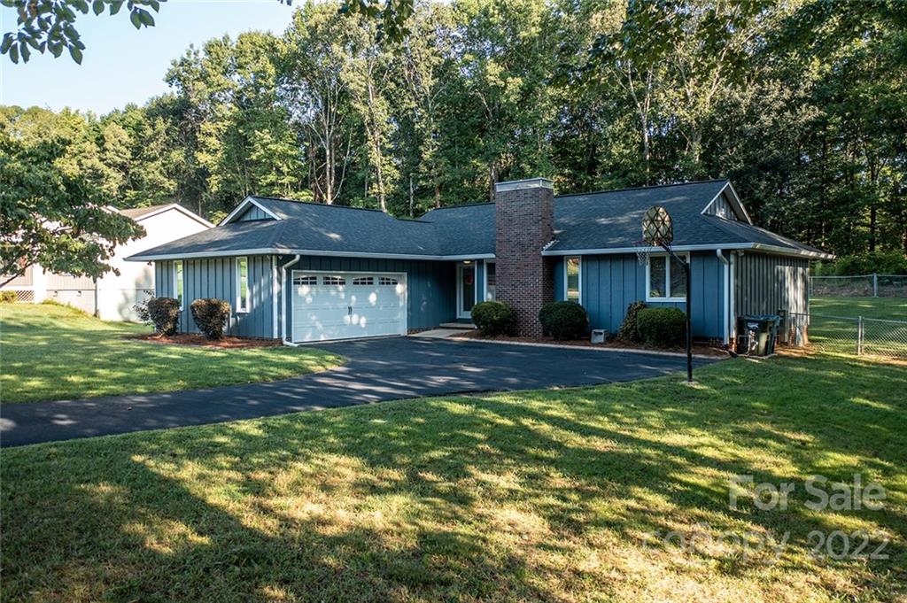 2042 19th Avenue Circle NE Hickory NC 28601