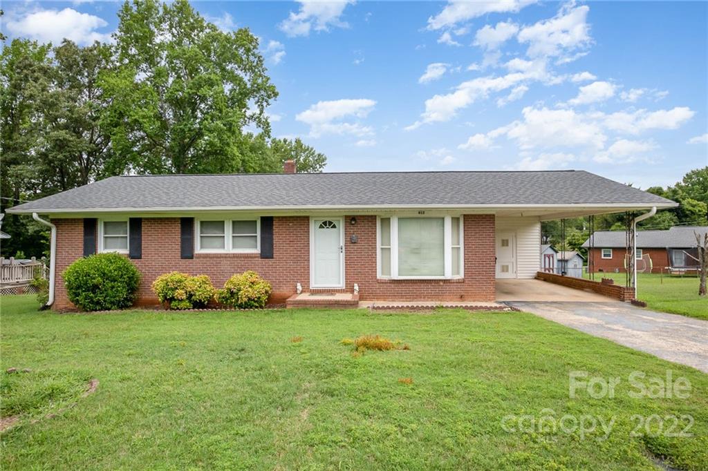 412 W Buckoak Street Stanley NC 28164