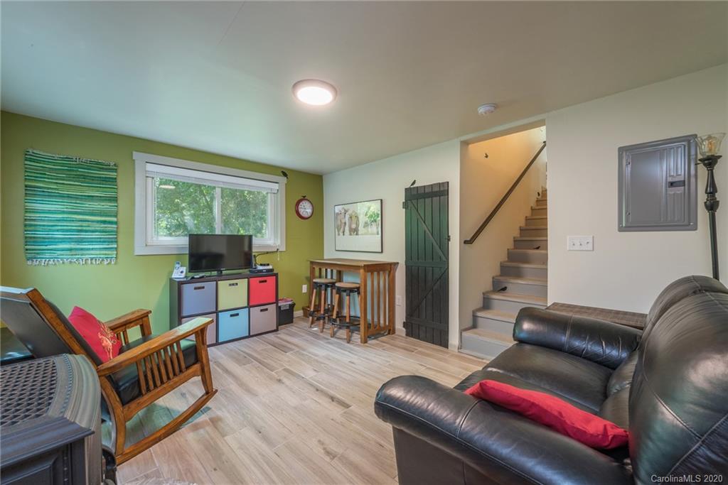 24 Iroquois Street Black Mountain NC 28711
