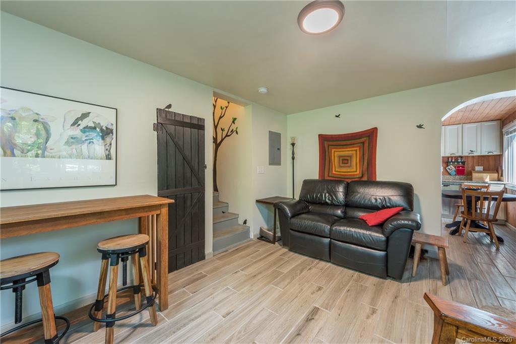 24 Iroquois Street Black Mountain NC 28711