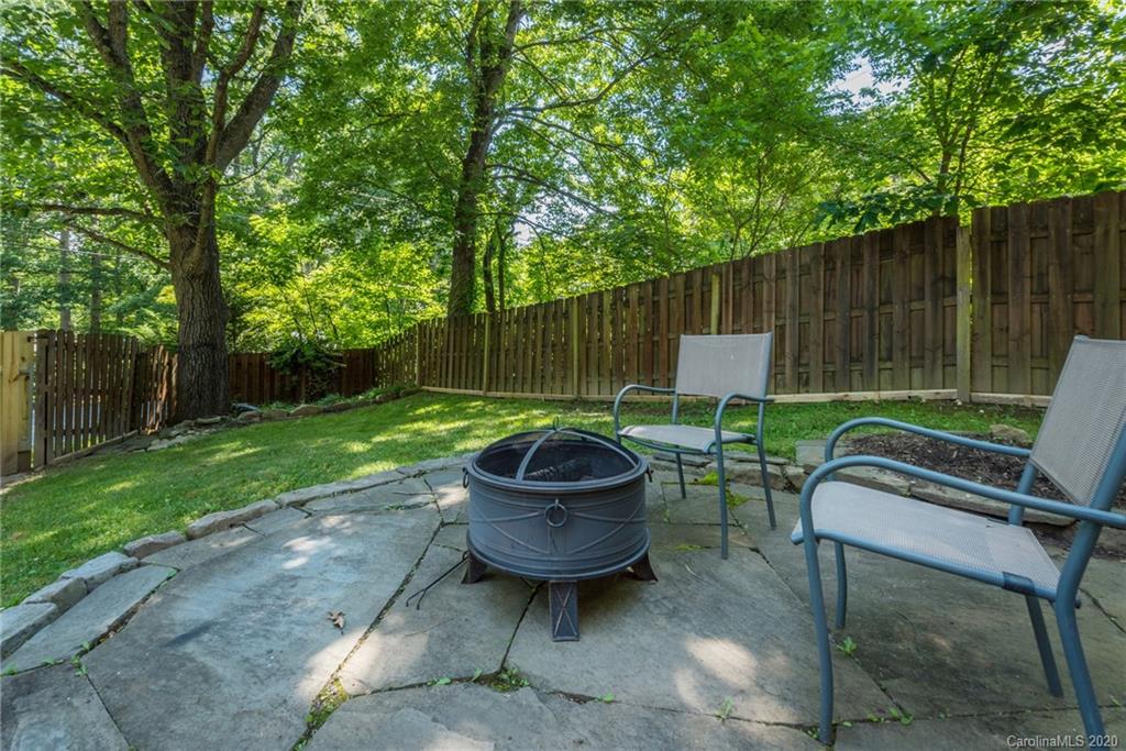 24 Iroquois Street Black Mountain NC 28711