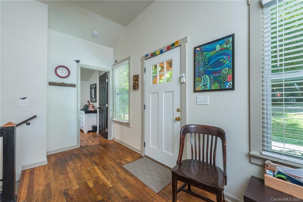 24 Iroquois Street Black Mountain NC 28711
