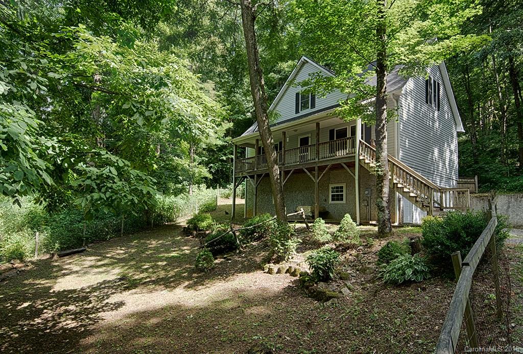 975 Apple Creek Road Waynesville NC 28786