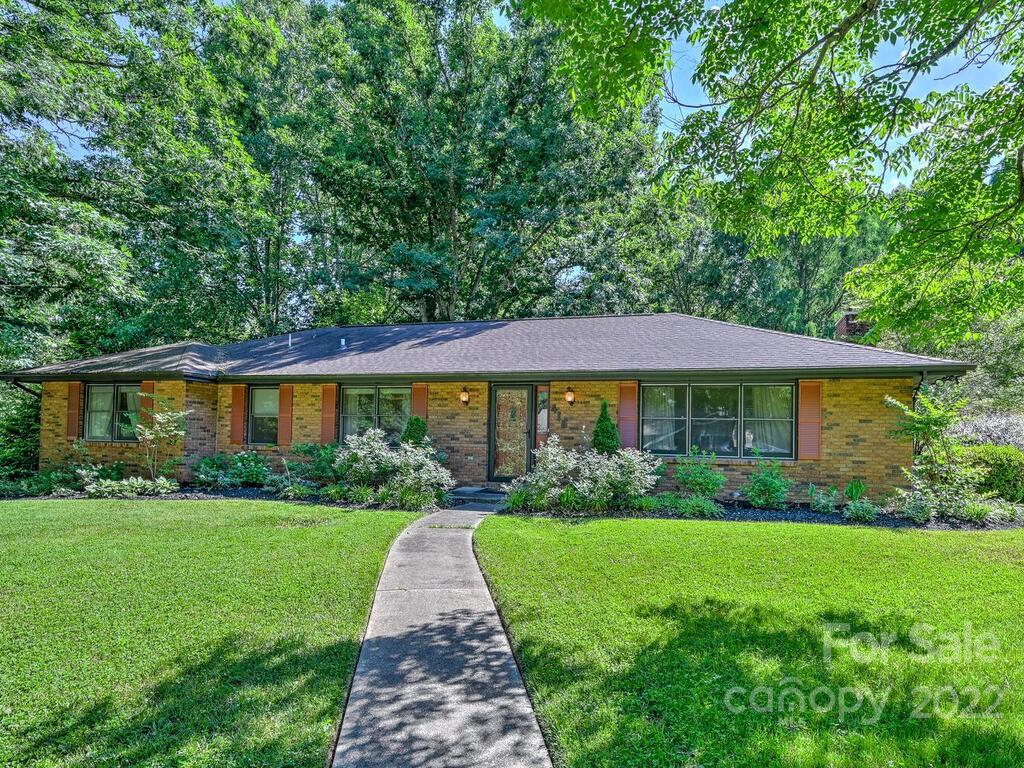 416 Periwinkle Drive Asheville NC 28804