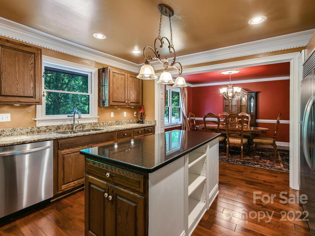 416 Periwinkle Drive Asheville NC 28804