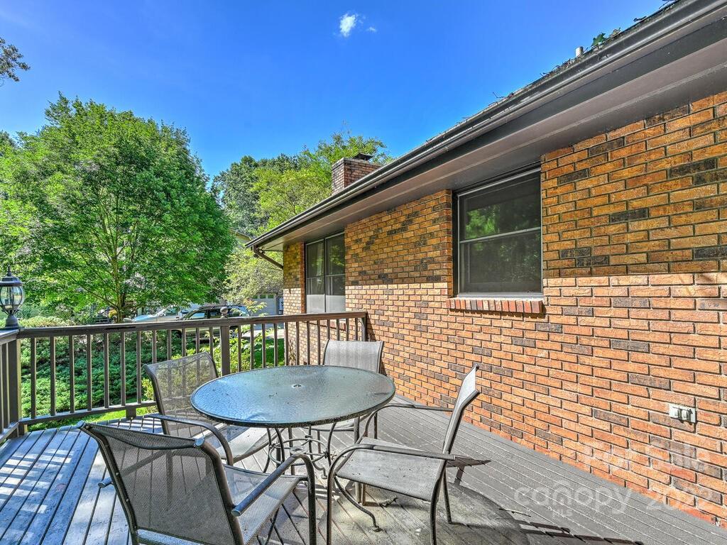 416 Periwinkle Drive Asheville NC 28804