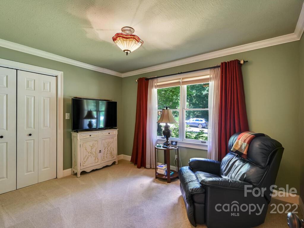 416 Periwinkle Drive Asheville NC 28804