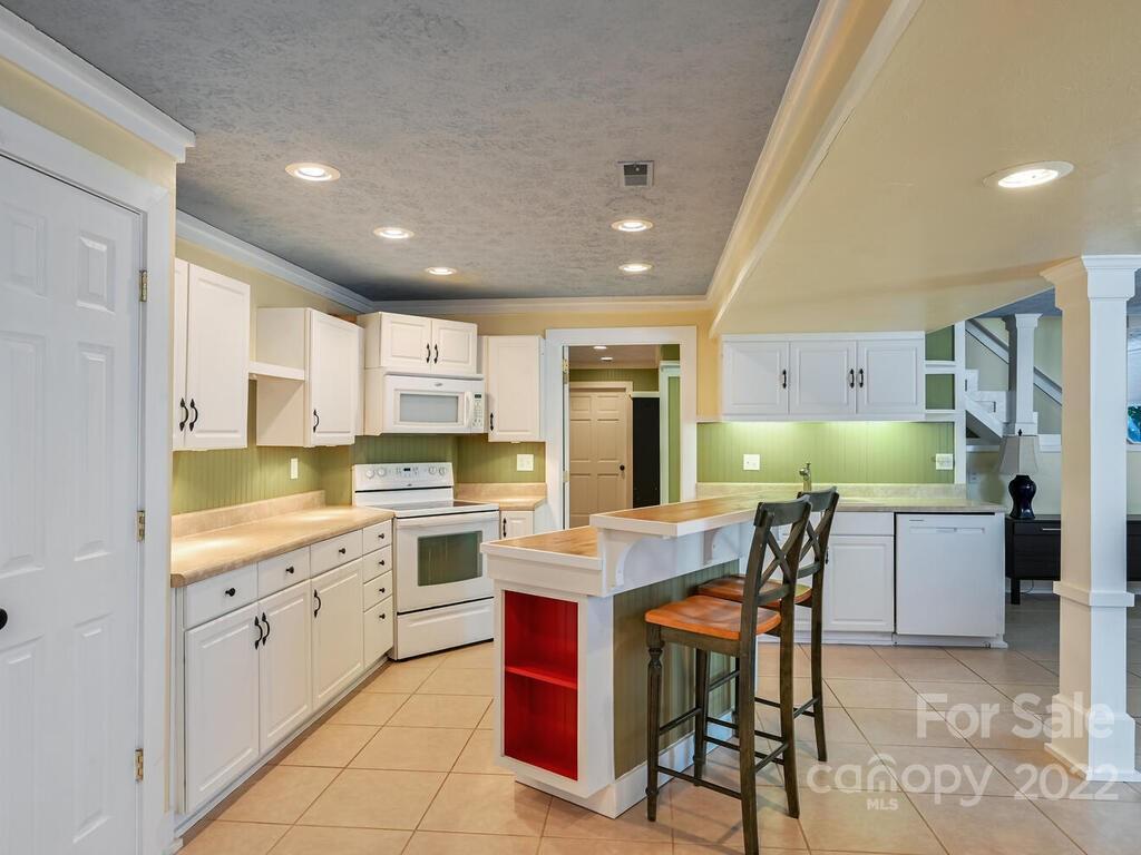 416 Periwinkle Drive Asheville NC 28804