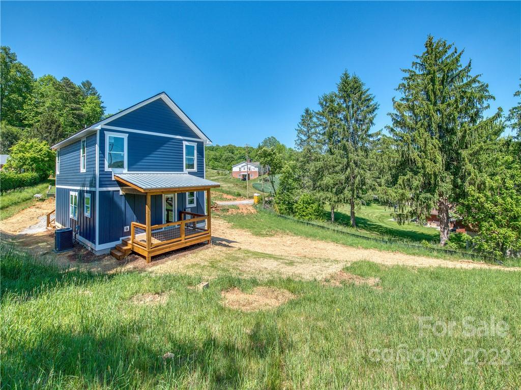 137 Sims Circle Waynesville NC 28786