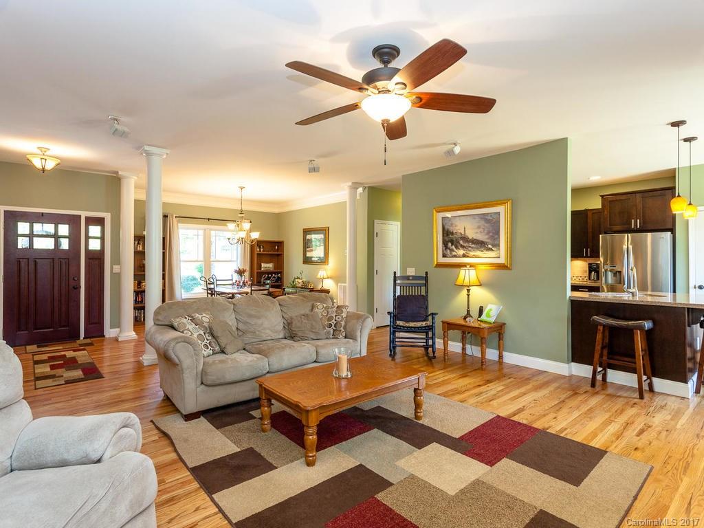 29 Lancaster Lane Weaverville NC 28787