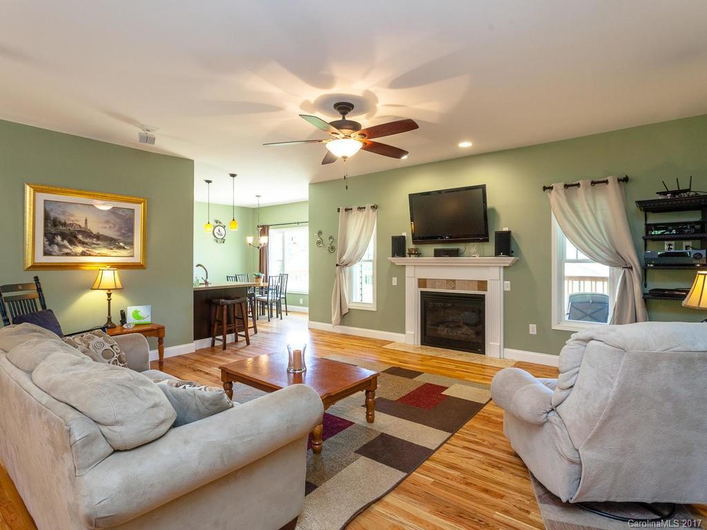 29 Lancaster Lane Weaverville NC 28787