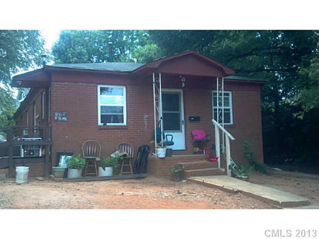 2633 Dundeen Street Charlotte NC 28216