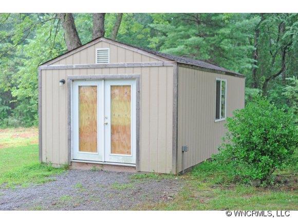 87 Ruth Whitaker Road Hendersonville NC 28791