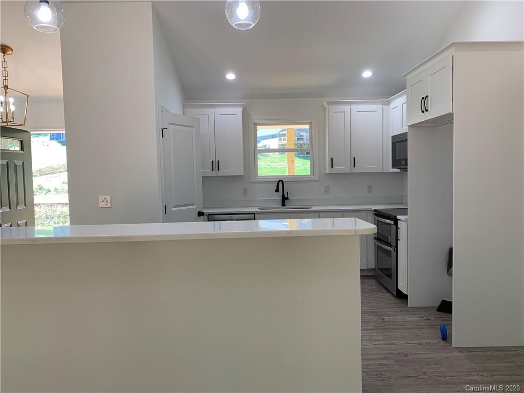 38 Callisto Drive Weaverville NC 28787