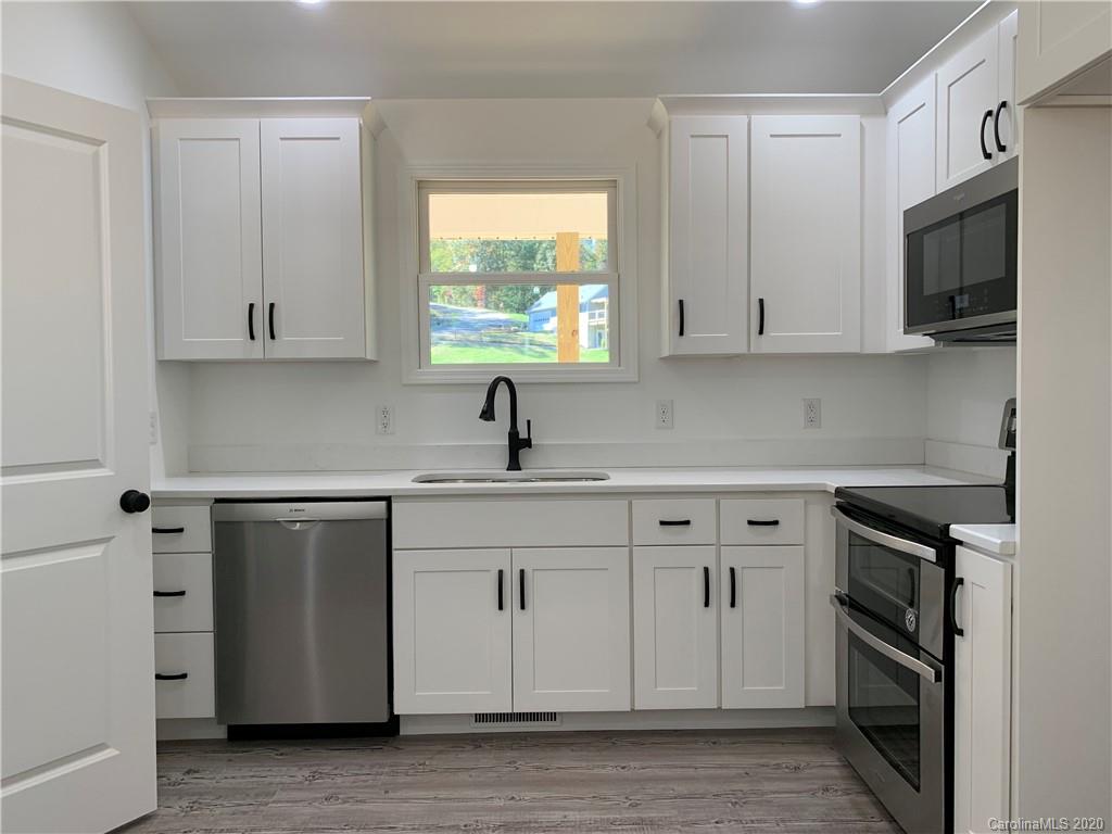 38 Callisto Drive Weaverville NC 28787