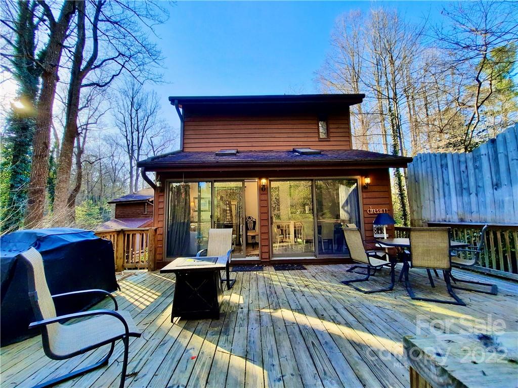 141 N Garden Court Fletcher NC 28732