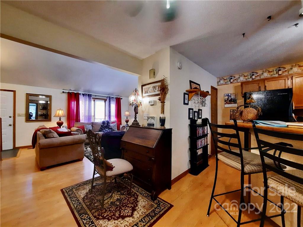 141 N Garden Court Fletcher NC 28732