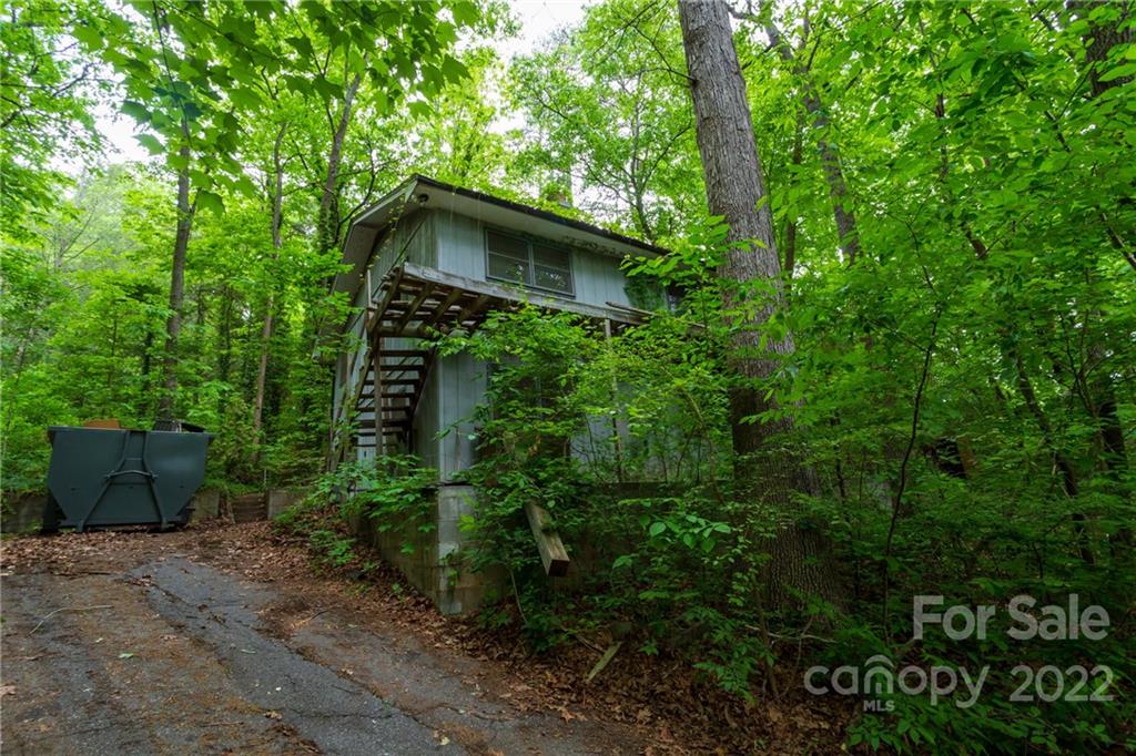 13 Ben Franklin Lane Asheville NC 28805