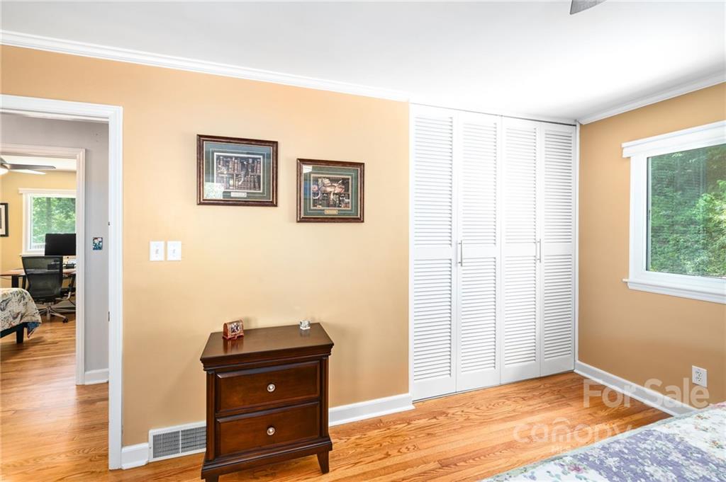 18 Brookwood Road Asheville NC 28804