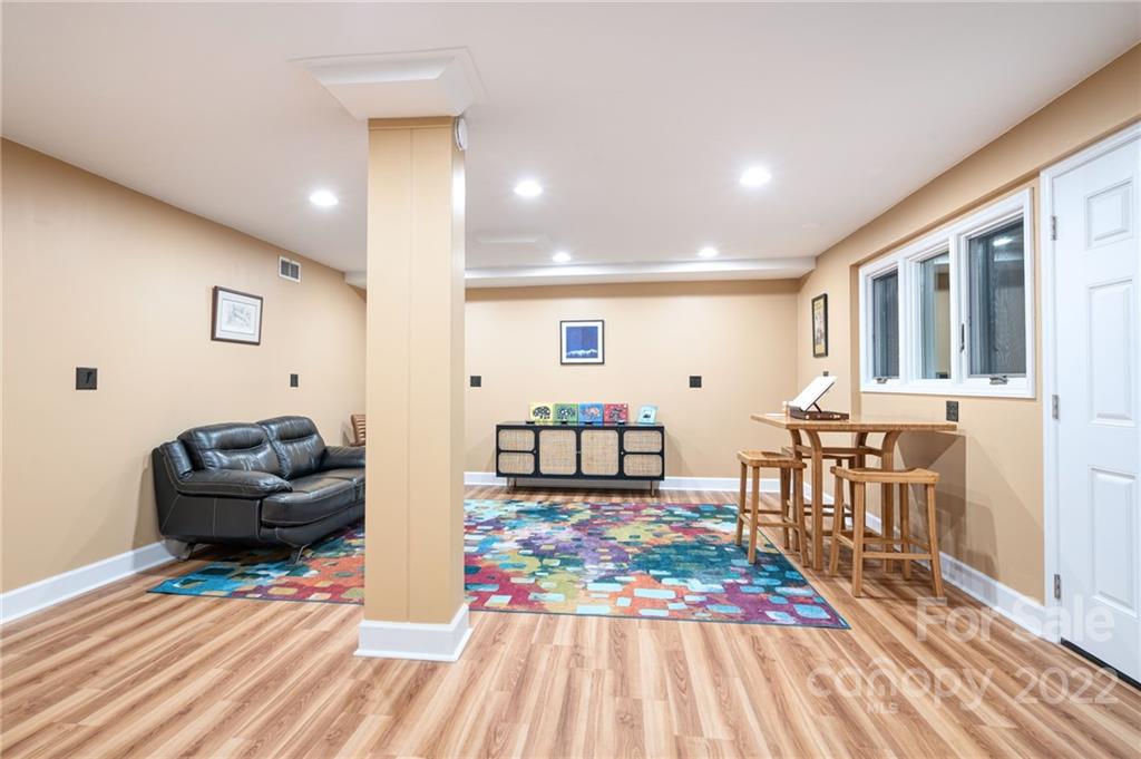 18 Brookwood Road Asheville NC 28804