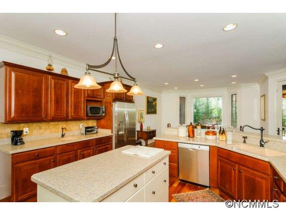5 Vaux Court Asheville NC 28803