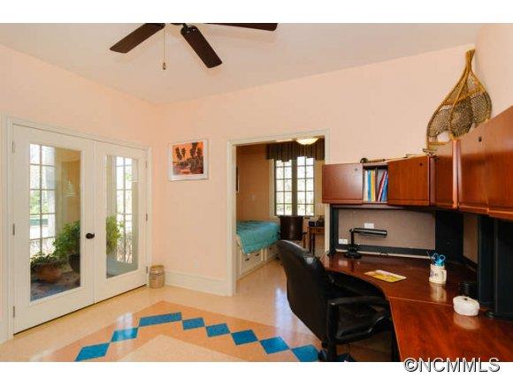 5 Vaux Court Asheville NC 28803