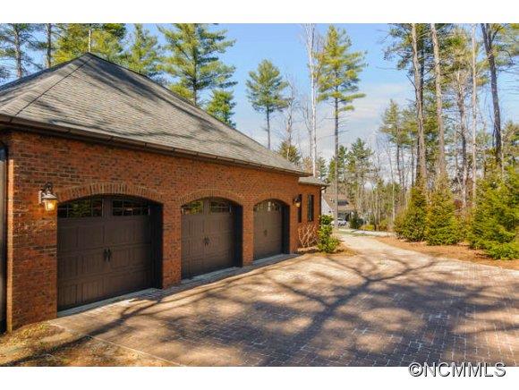 5 Vaux Court Asheville NC 28803