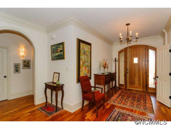 5 Vaux Court Asheville NC 28803