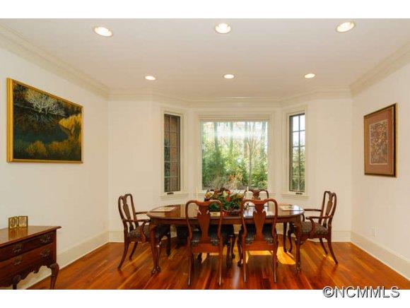 5 Vaux Court Asheville NC 28803