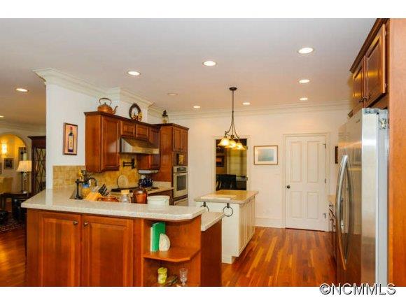 5 Vaux Court Asheville NC 28803
